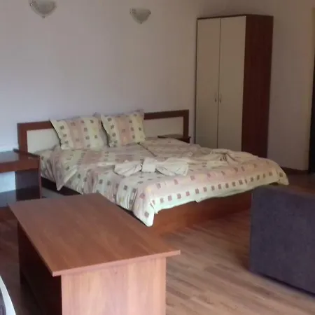 Pensión Kostovi Kiten (Burgas)